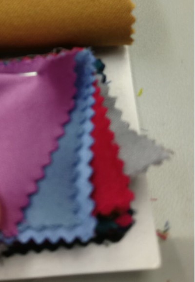 GZ-HGYN   1602# 厚色丁 畢業袍 正面照